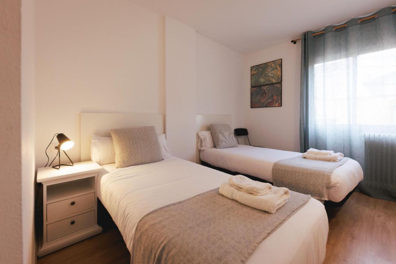 Bravissimo Pont De La Princesa, Comfortable 3-Bedroom Apartment Херона Екстериор снимка