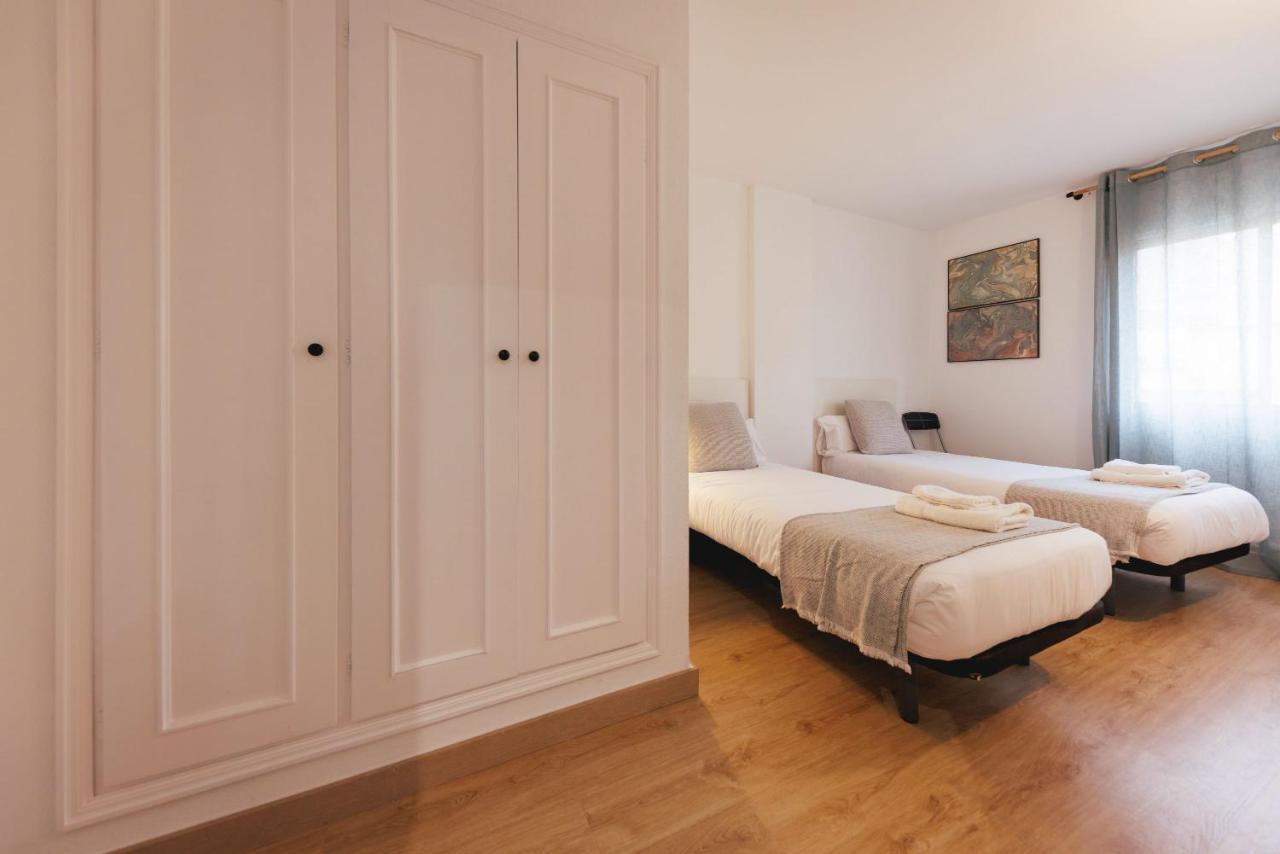 Bravissimo Pont De La Princesa, Comfortable 3-Bedroom Apartment Херона Екстериор снимка